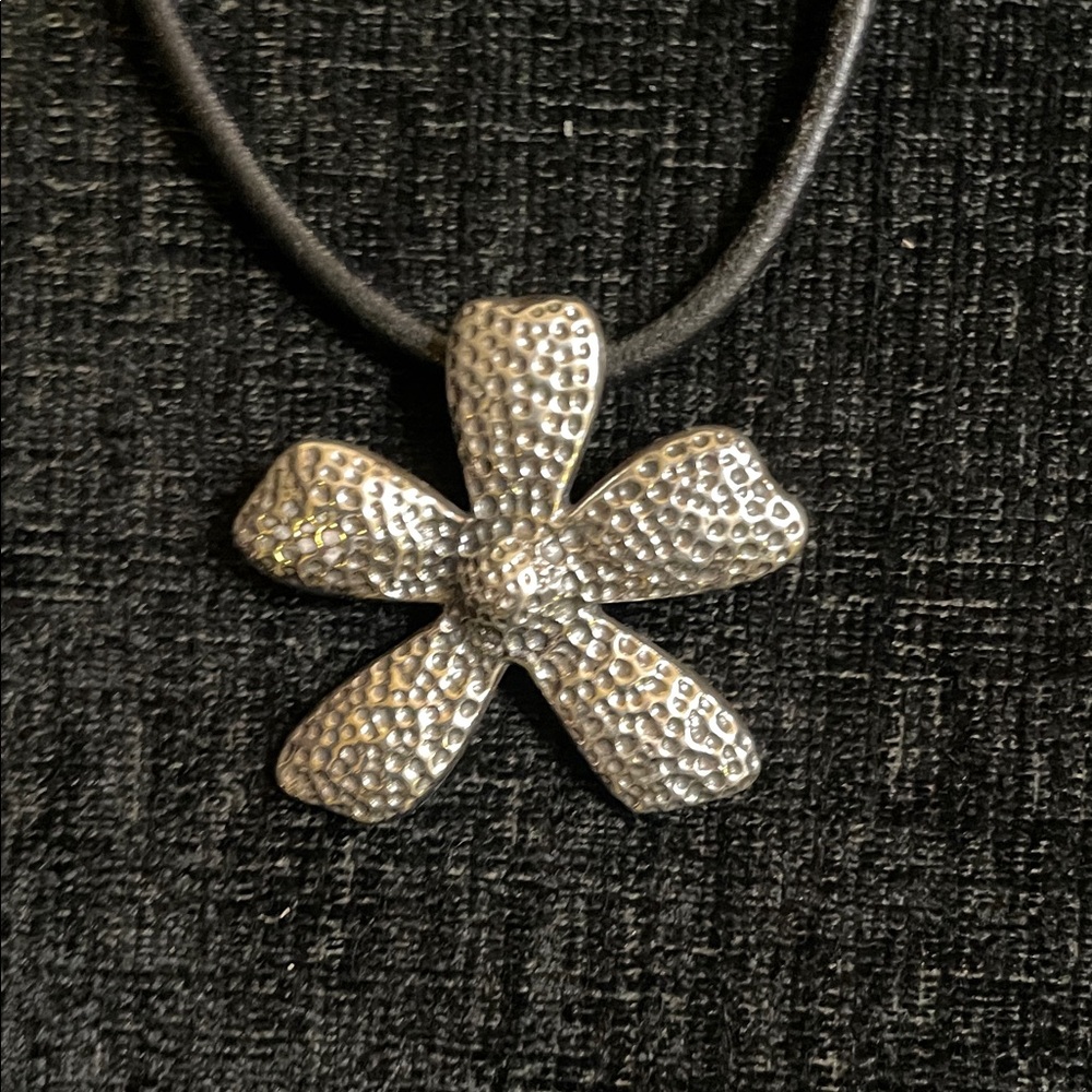 Silpada Silver Flower Pendant Necklace